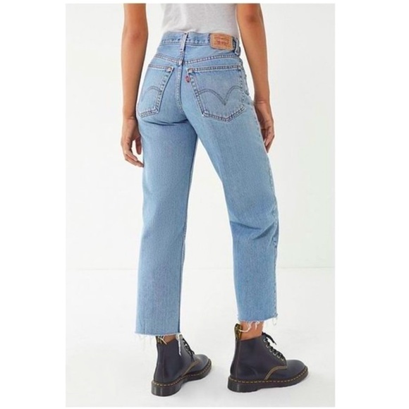 Levi's Denim - Levis 550 light wash denim straight leg mom jeans